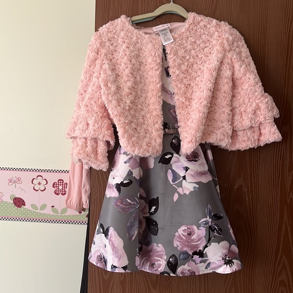 Floral belted dress and pink jacket - Picture 8 of 8